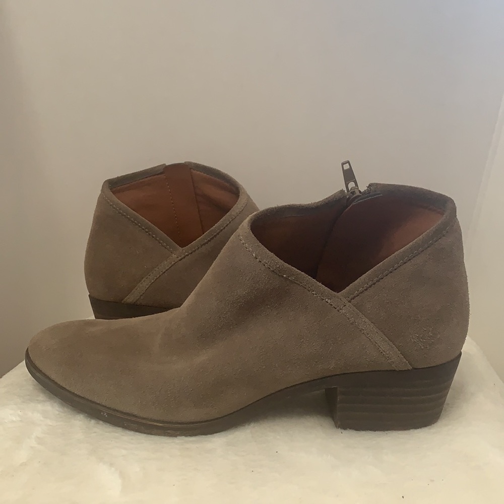 Lucky Brand Brekke Bootie heeled Size 8.5 M